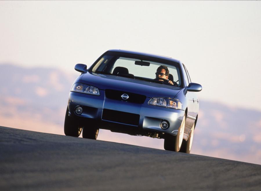  Nissan Sentra SE-R 2002 года  (фото 4 из 6)